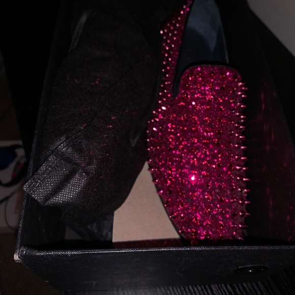 Size 9 Pink loafers main image 4